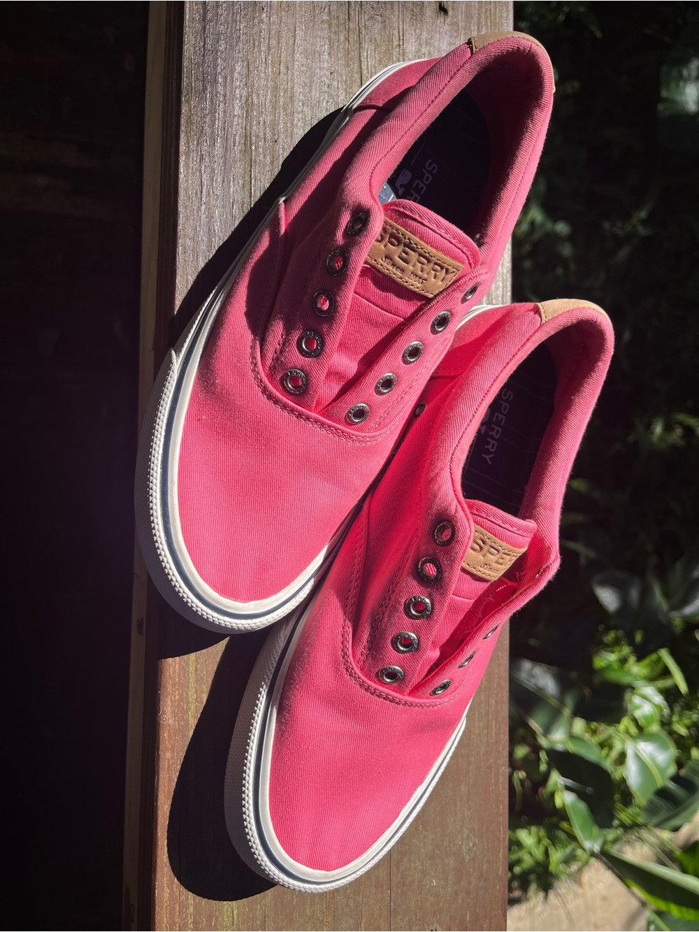 Sperry Vineyard Vine Pink Canvas Slip-On Sneakers